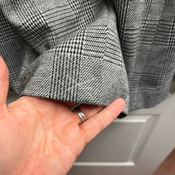 Loft Plus NWT Size 16 Black and White Plaid Blazer - Picture 2 of 5